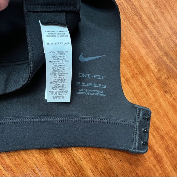 Bundle of Nike Sports Bras, Sz XS, NWOT - Picture 4 of 10